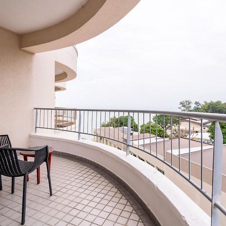 Romantic Couple Suite + Beach-Front Balcony Tanjung Bungah  Exteriér fotografie