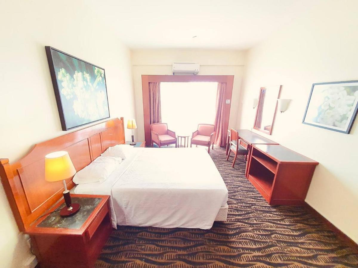 Romantic Couple Suite + Beach-Front Balcony Tanjung Bungah  Exteriér fotografie