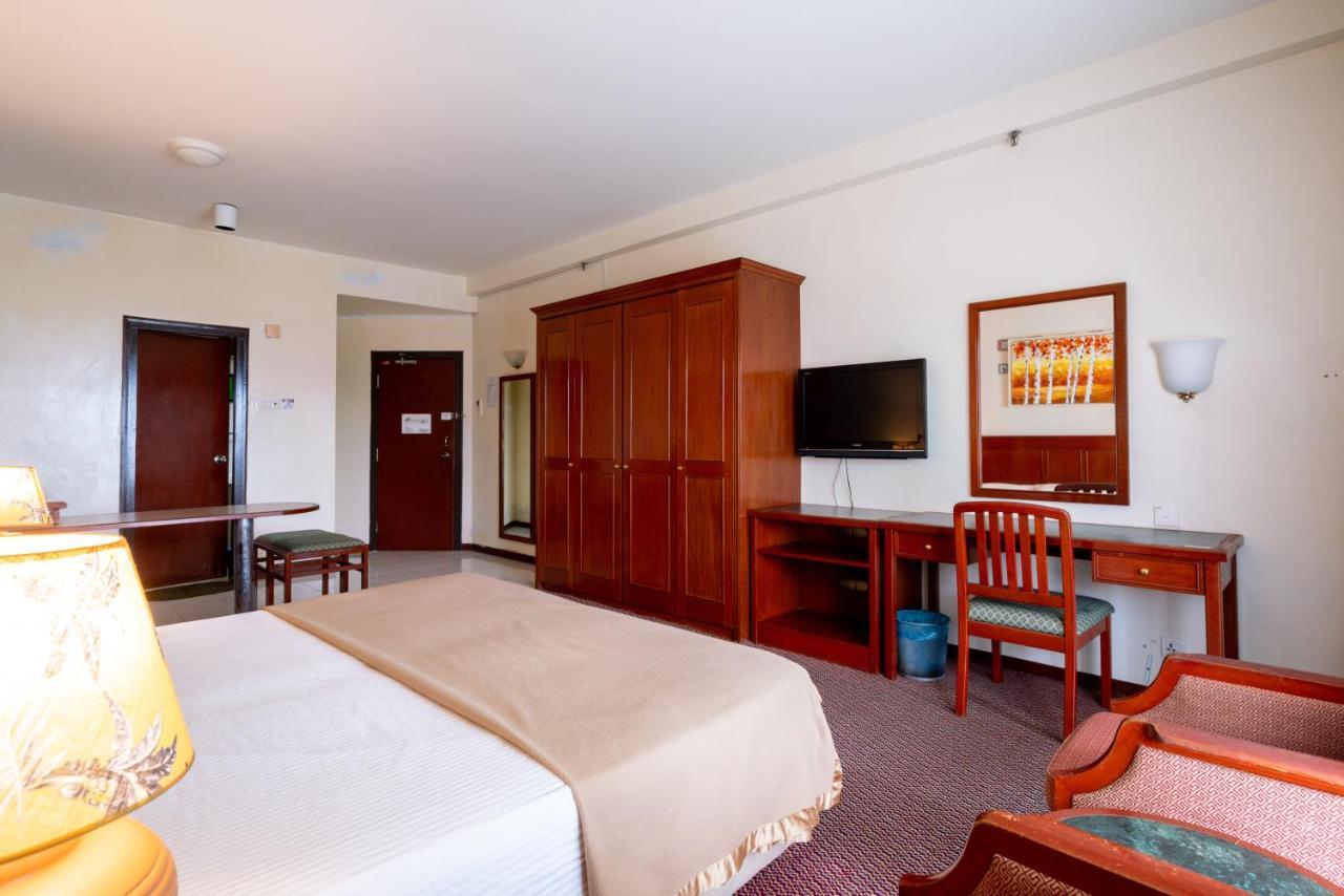 Romantic Couple Suite + Beach-Front Balcony Tanjung Bungah  Exteriér fotografie
