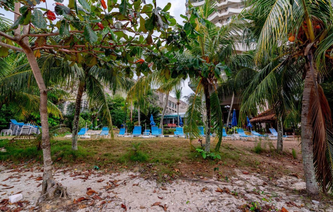 Romantic Couple Suite + Beach-Front Balcony Tanjung Bungah  Exteriér fotografie