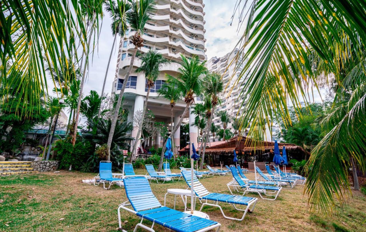 Romantic Couple Suite + Beach-Front Balcony Tanjung Bungah  Exteriér fotografie